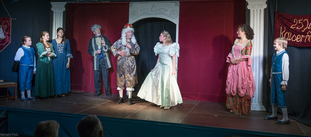 Des Kaisers neue Kleider